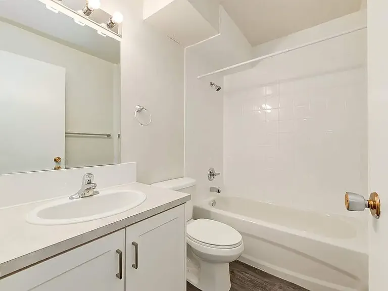 33 Grand Dr — Photo 7