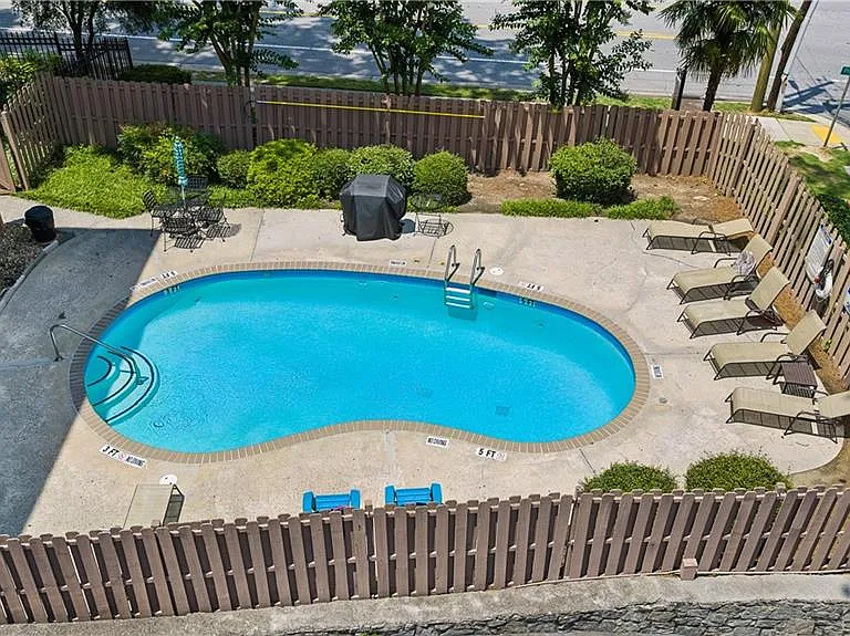 395 Pharr Rd NE #308 — Photo 21