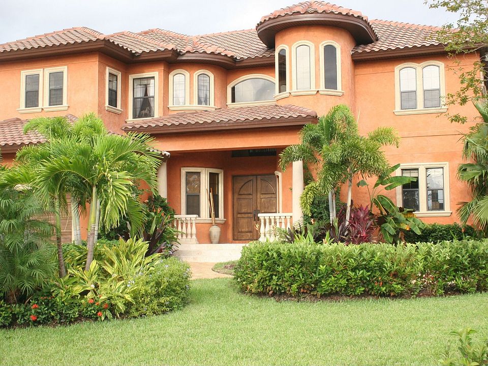 Front Exterior View