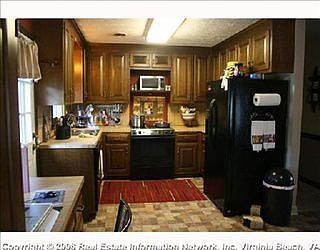 3rd image of 2520 E Oak Ln