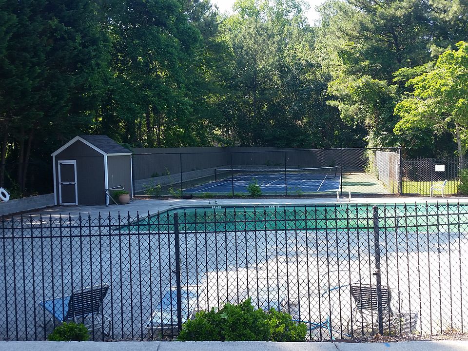 2nd image of 3358 Spring Harbor Dr