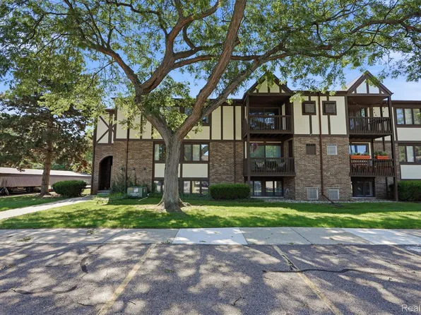 6160 Innkeepers Ct APT 69, East Lansing, MI 48823