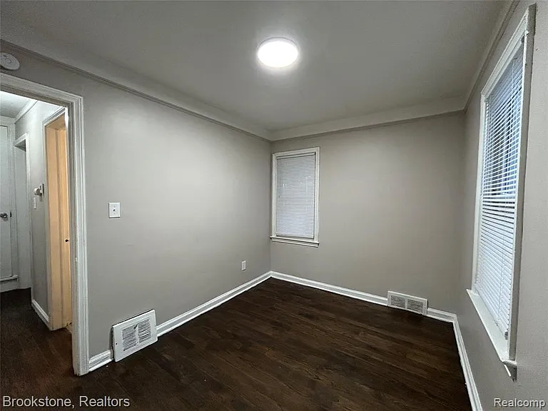 7243 Dacosta — Photo 9