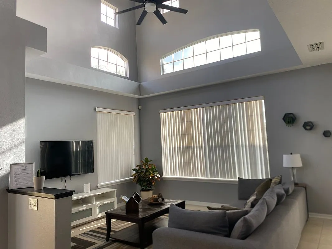 4 bed, 3.5 bath, 1730 sqft, $2,100 — Photo 4