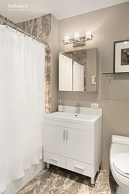 Sold by Sotheby's International Realty | media 11