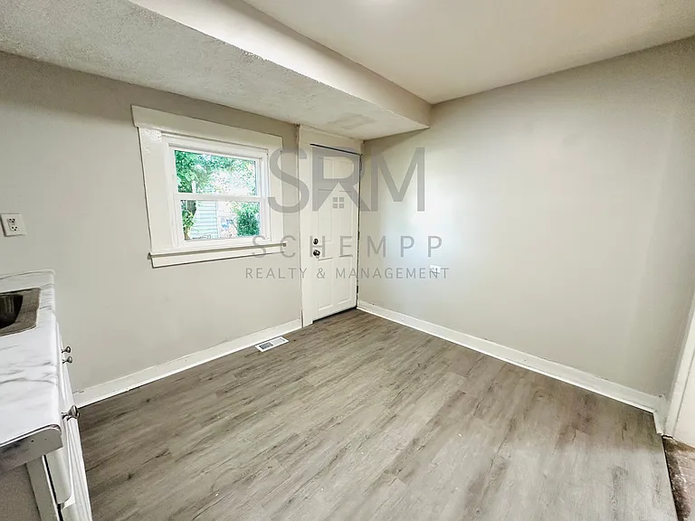 2925 Slevin St — Photo 10