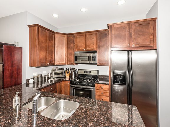 3rd image of 2521 N 76th Ave APT 2NE