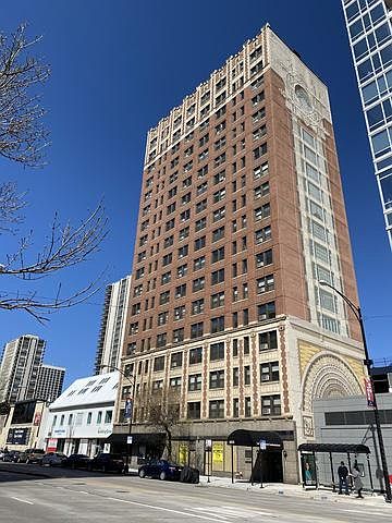 1st image of 1211 N La Salle St #1802