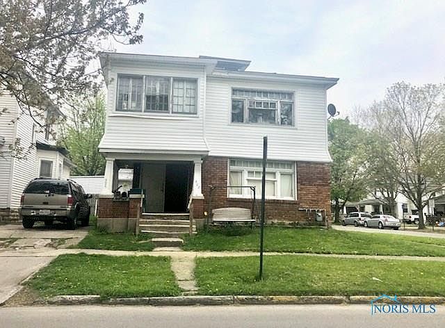 1st image of 402-404 N Union St