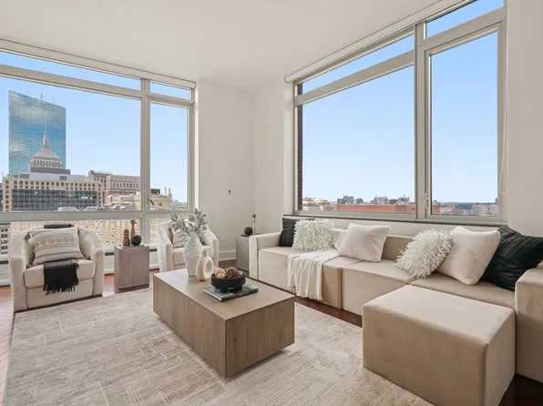 1 Charles St S #Penthouse 205, Boston, MA 02116