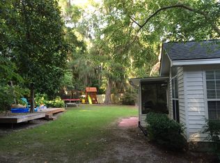 135 Captain Johns Dr, Savannah, GA 31410