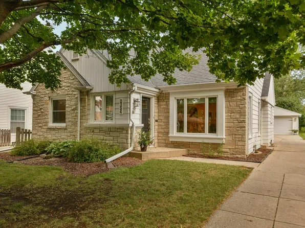 2354 North 84th STREET, Wauwatosa, WI 53226