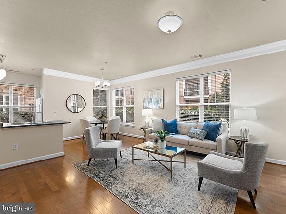 3rd image of 501 Hungerford Dr APT P98
