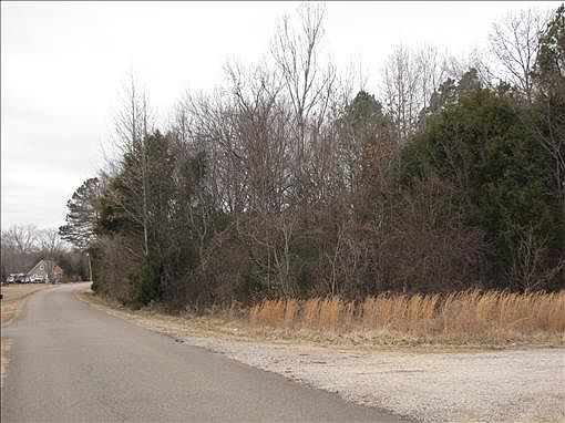 4th image of Sadonnah Ln
