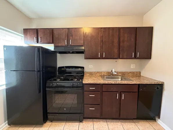 1342 W Argyle St APT 3S, Chicago, IL 60640