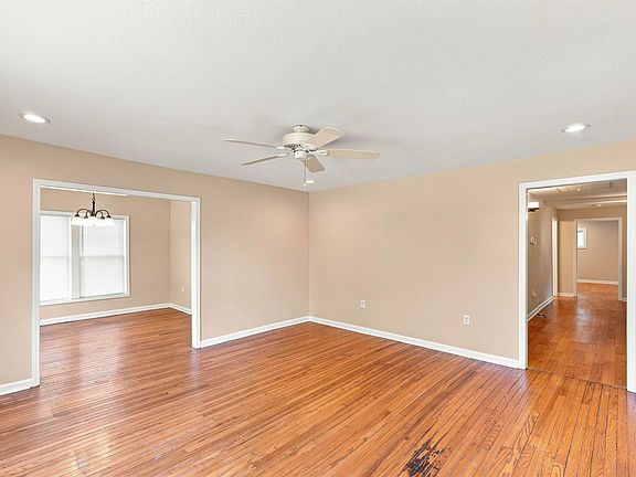 5th image of 514 Eugenia St