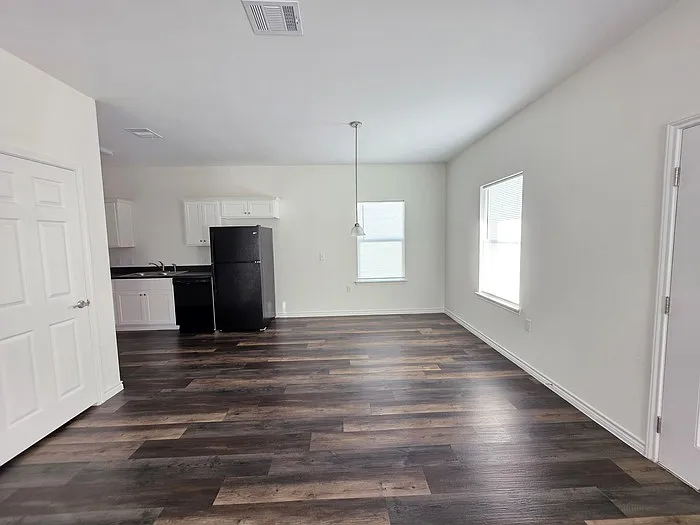 6202 White Oak Dr — Photo 5