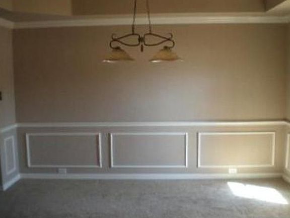 4th image of 10817 Elmhurst Ln