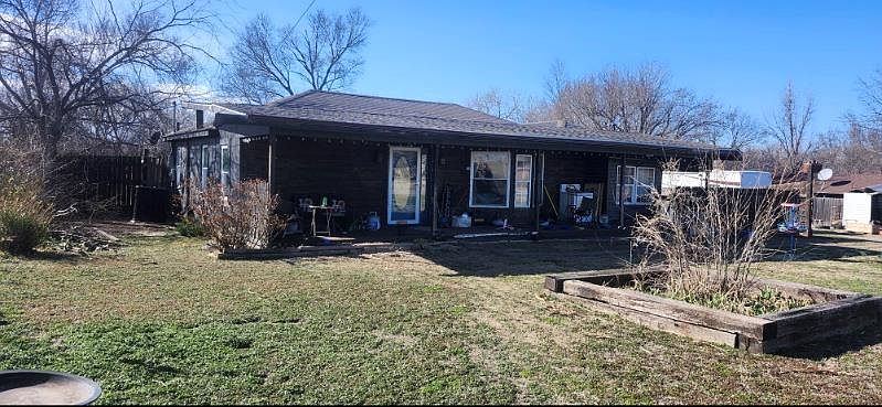 1st image of 310 S Flormable St