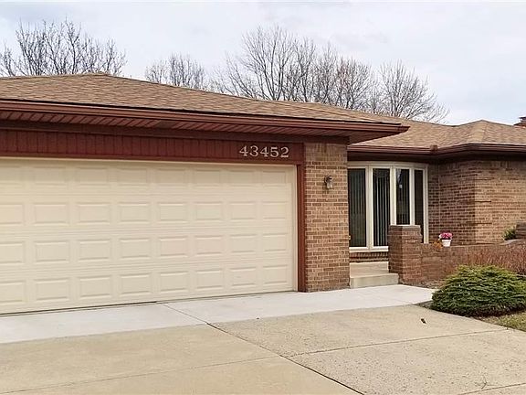 2nd image of 43452 Vinsetta Dr