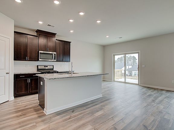 4th image of 3725 Lantern Ln #174
