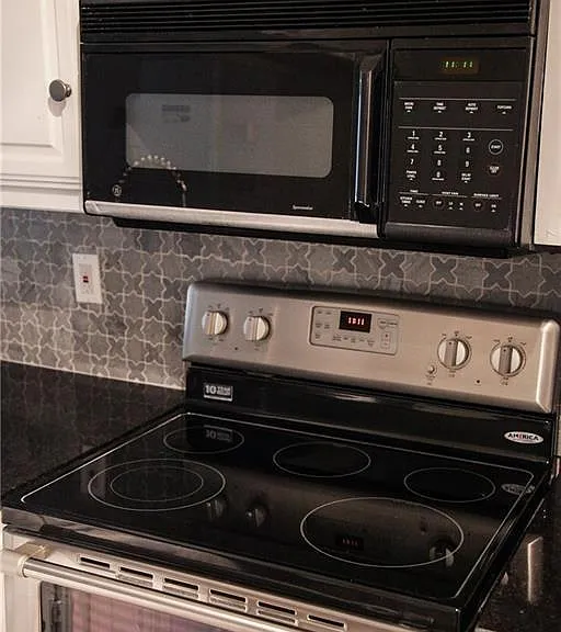 7414 Fair Oaks Ave — Photo 8