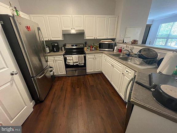 3rd image of 3015 Nicosh Cir Unit 2302