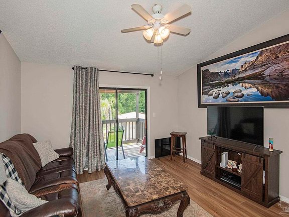 2nd image of 2201 Scenic Highway Cir #8
