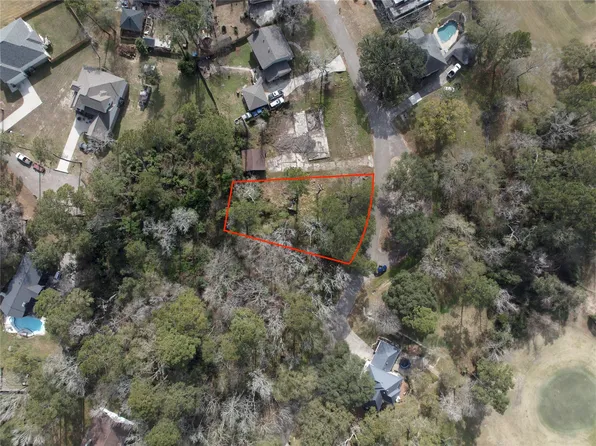 20 Brandon Rd, Conroe, TX 77302