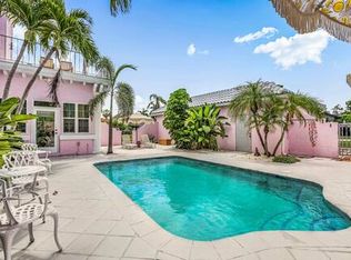 7706 Westmoreland Dr, Sarasota, FL 34243