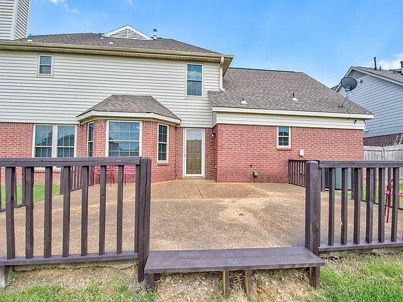 5th image of 7189 Hunters Horn Dr