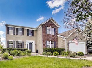 2504 Bluewater Dr, Wauconda, IL 60084