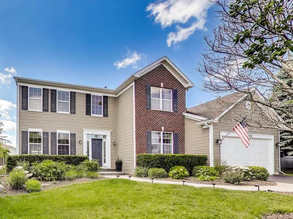 2504 Bluewater Dr, Wauconda, IL 60084