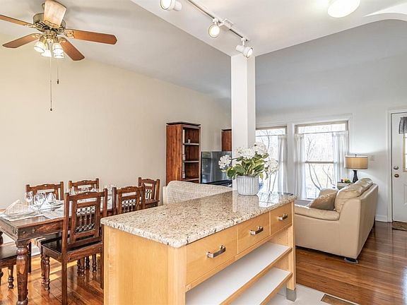 5th image of 2320 Parkwood Ave