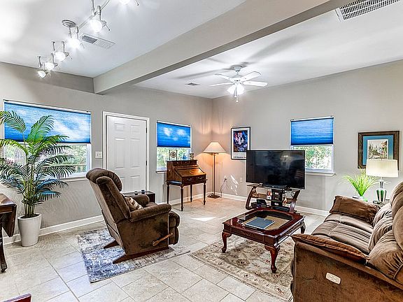 2nd image of 28541 Canal Dr