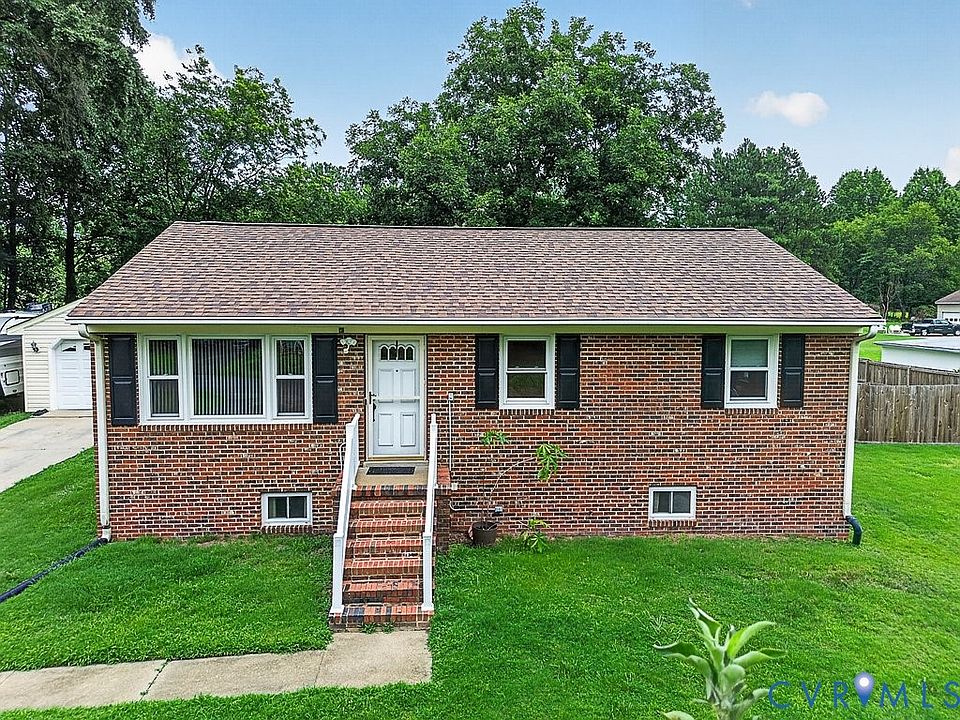 1st image of 2032 Fortview Dr