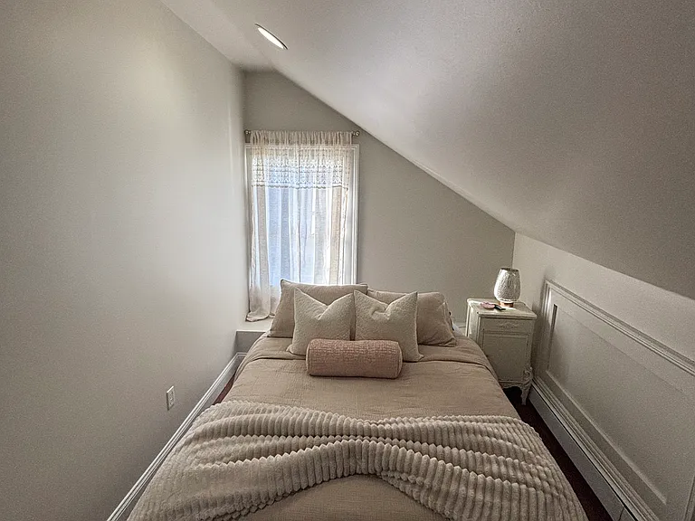 409 Hope St #3 — Photo 7