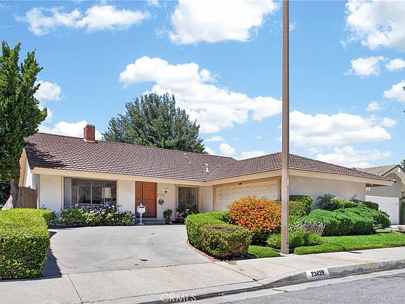 2nd image of 23439 Avenida Rotella