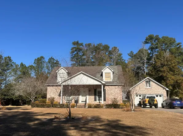 123 Wintergreen Rd, Walterboro, SC 29488