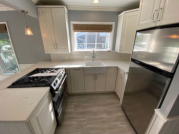 5th image of 1609 E Balboa Blvd Unit A