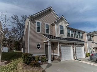 2429 Silverthorn Dr, Charlotte, NC 28273