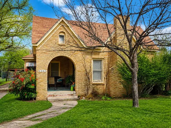 2307 Austin Ave, Brownwood, TX 76801