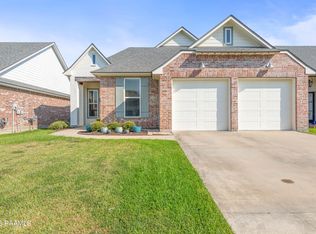 231 Whispering Meadows Rd, Broussard, LA 70518