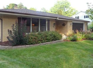 2648 S Seymour Pl, West Allis, WI 53227