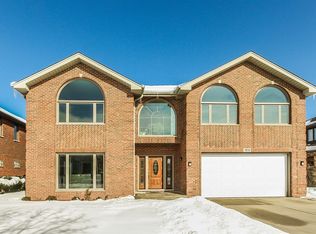 1312 Hallberg Ln, Park Ridge, IL 60068