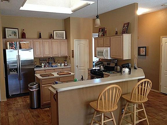 4th image of 2206 Greensborough Ln