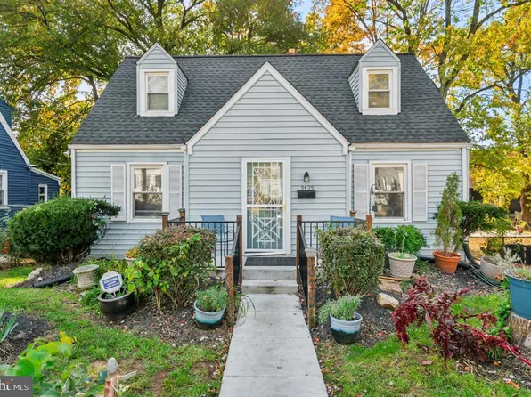 5429 Spring Rd, Bladensburg, MD 20710