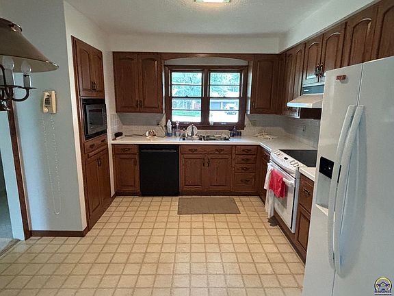 3rd image of 1730 W 15th Ave