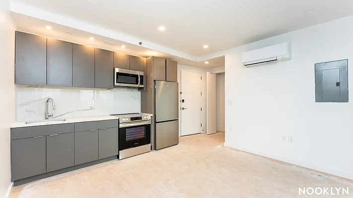 Rented by Nooklyn NYC LLC | media 128