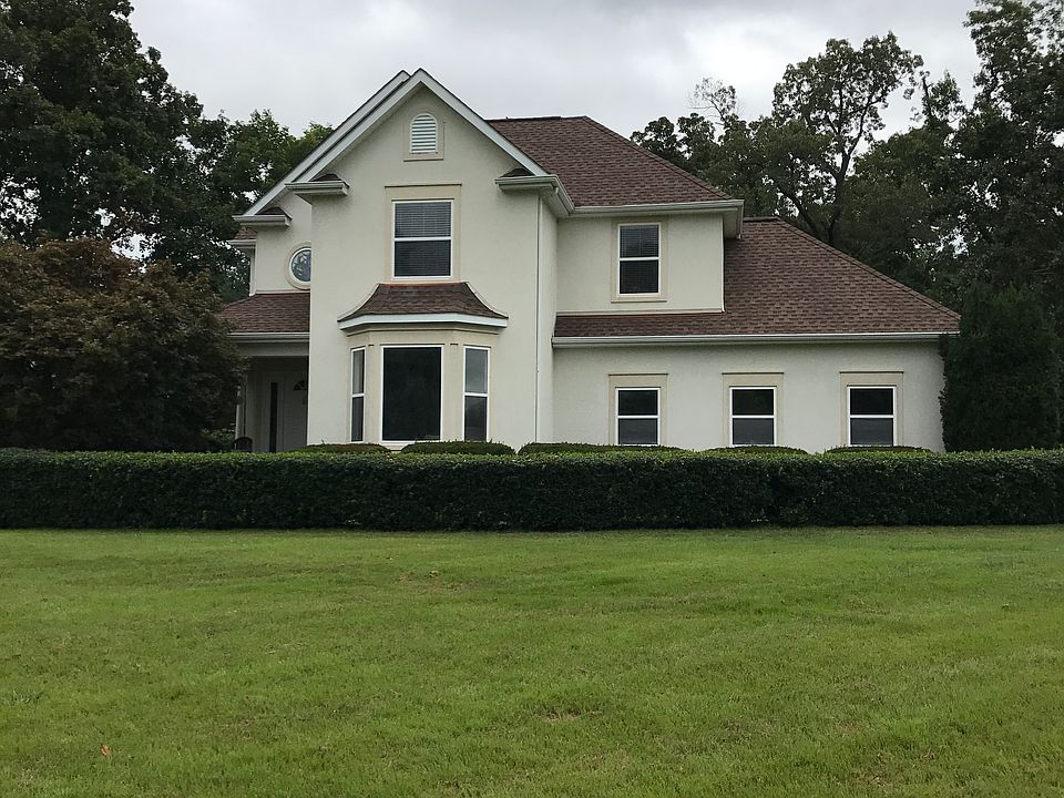 1st image of 304 Stonecrest Dr